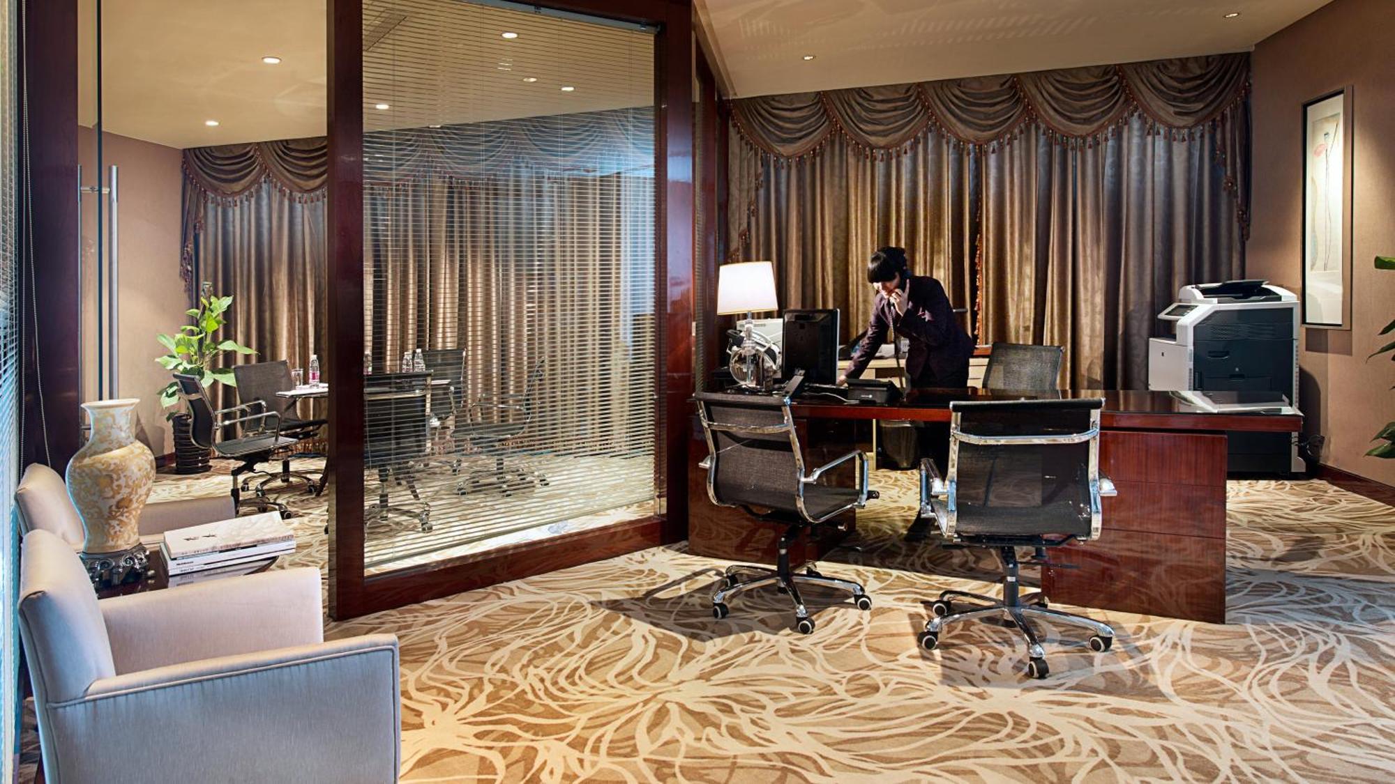 Crowne Plaza Zhenjiang By Ihg Hotel Kültér fotó